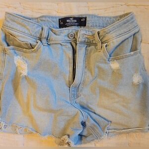 NWOT Hollister Denim Shorts Size 27